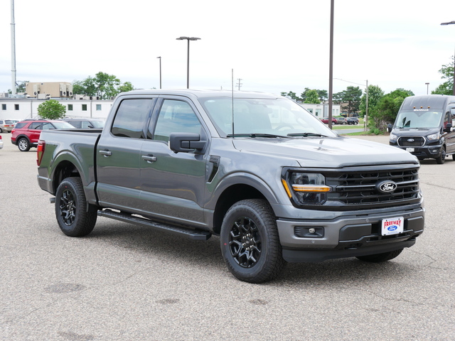 2024 Ford F-150 XLT w/ Black Appearance Pack 7