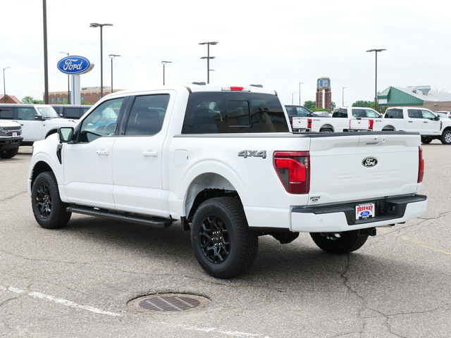 2024 Ford F-150 XLT w/ Black Appearance Pack 3