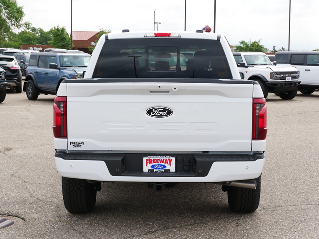 2024 Ford F-150 XLT w/ Black Appearance Pack 4