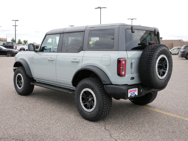 2024 Ford Bronco Outer Banks  3
