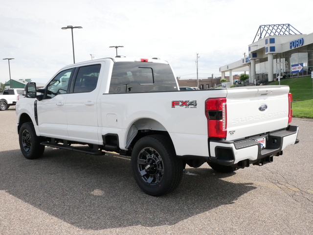 2024 Ford Super Duty F-350 SRW Lariat w/ Pano Moonroof 3