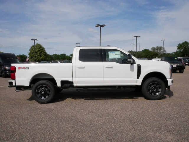 2024 Ford Super Duty F-350 SRW Lariat w/ Pano Moonroof 6