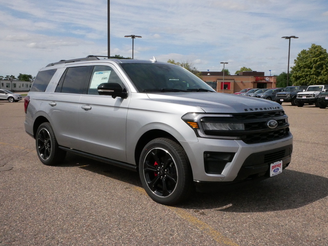 2024 Ford Expedition Limited w/ Stealth Performance Pack 7