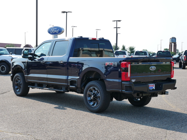 2024 Ford Super Duty F-350 SRW Lariat w/ Pano Moonroof 3