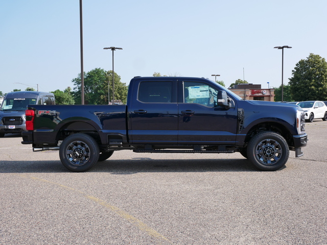 2024 Ford Super Duty F-350 SRW Lariat w/ Pano Moonroof 6