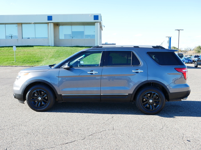 2014 Ford Explorer XLT 2