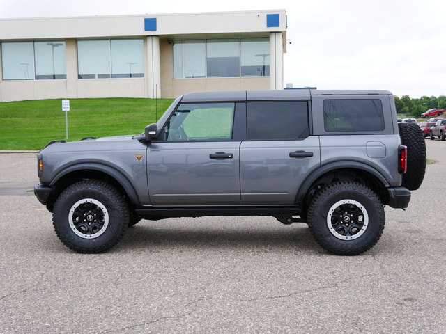 2024 Ford Bronco Badlands  2