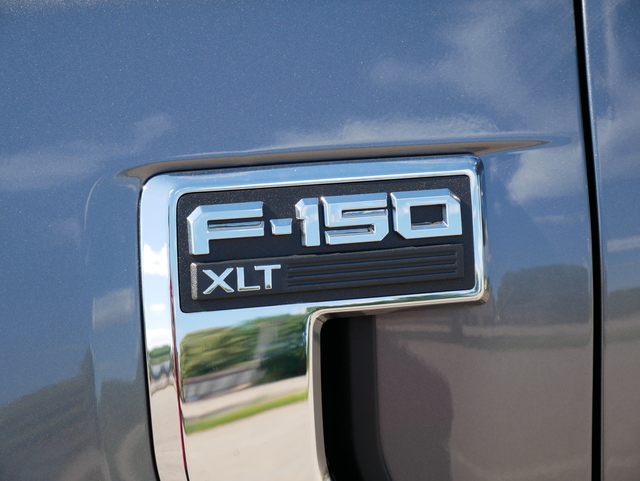 2024 Ford F-150 XLT w/ Heated Seats & Nav 10