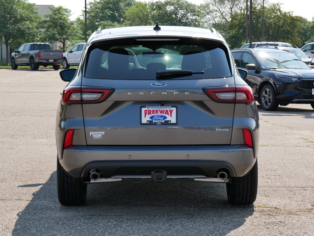 2024 Ford Escape ST-Line Select w/ Tow Package & Roo 4