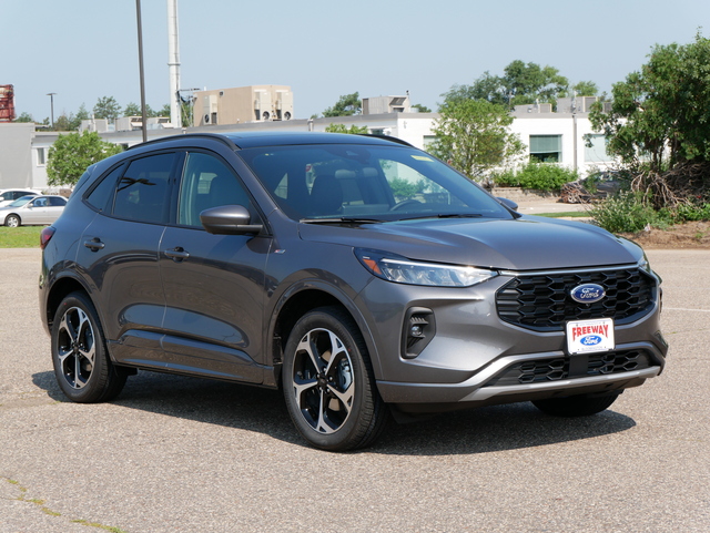 2024 Ford Escape ST-Line Select w/ Tow Package & Roo 7