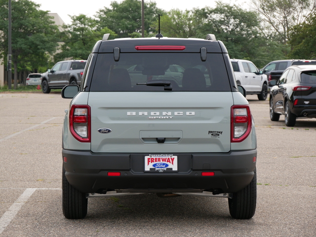 2024 Ford Bronco Sport Outer Banks w/ Heated Seats & Wheel 4