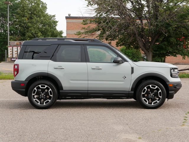 2024 Ford Bronco Sport Outer Banks w/ Heated Seats & Wheel 6