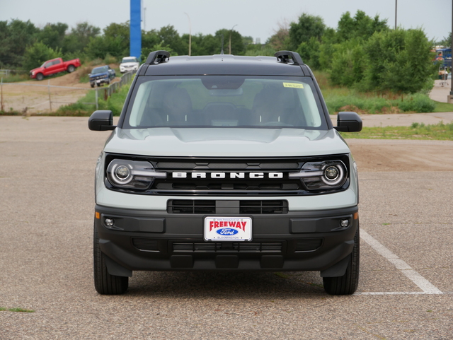 2024 Ford Bronco Sport Outer Banks w/ Heated Seats & Wheel 8