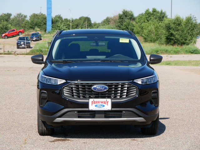 2024 Ford Escape Active w/ Pano Moonroof 8