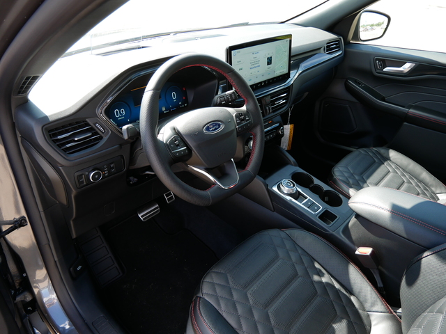 2024 Ford Escape ST-Line Elite w/ Pano Moonroof 12