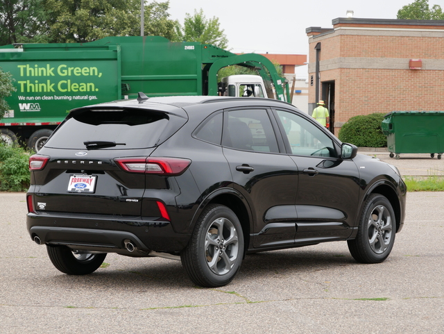 2024 Ford Escape ST-Line w/ Heated Seats & Wheel 5