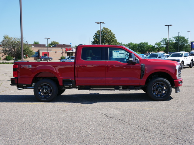 2024 Ford Super Duty F-350 SRW Lariat w/ Pano Moonroof 6