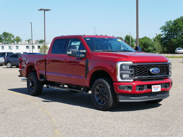 2024 Ford Super Duty F-350 SRW Lariat w/ Pano Moonroof 7