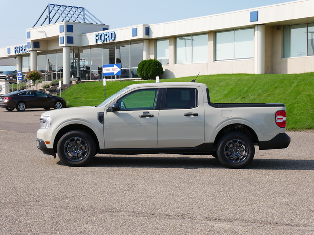 2024 Ford Maverick XLT w/ Moonroof 2