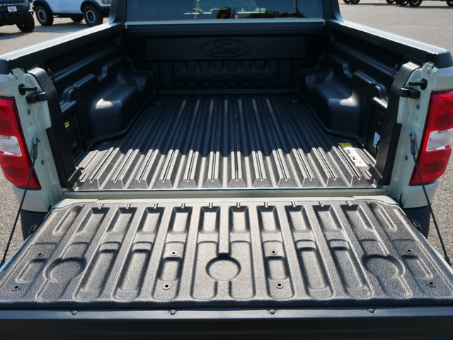 2024 Ford Maverick XLT w/ Moonroof 11