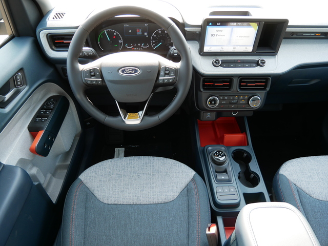 2024 Ford Maverick XLT w/ Moonroof 19