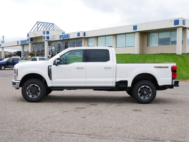 2024 Ford Super Duty F-250 SRW Lariat Tremor 2