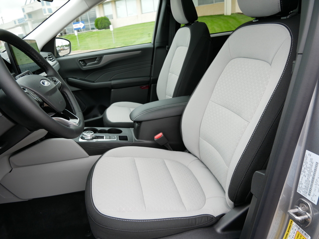 2024 Ford Escape Active w/ Pano Moonroof 13