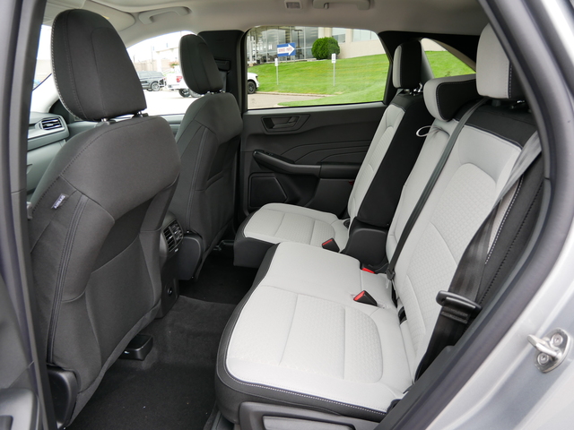 2024 Ford Escape Active w/ Pano Moonroof 17