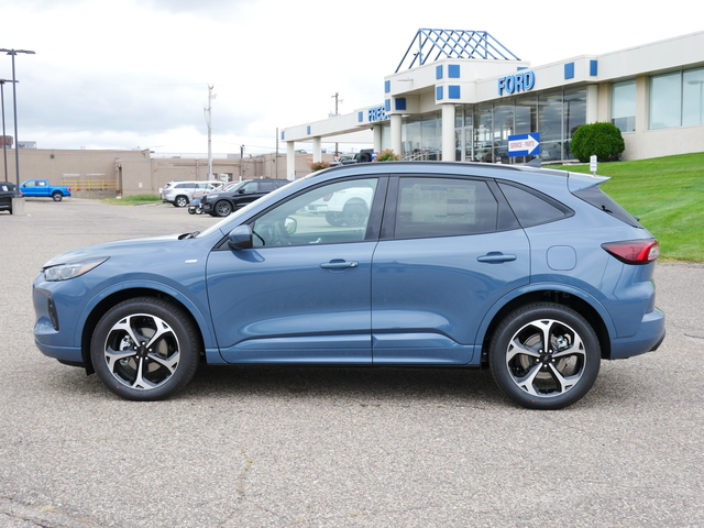 2024 Ford Escape ST-Line Elite w/ Heated Seats & Whe 2