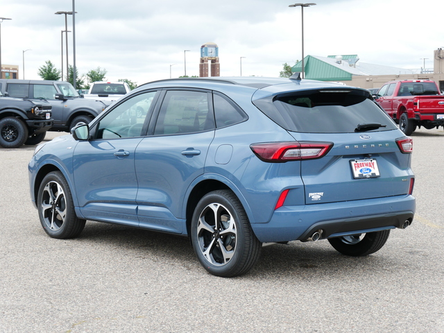 2024 Ford Escape ST-Line Elite w/ Heated Seats & Whe 3