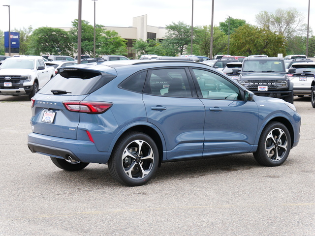 2024 Ford Escape ST-Line Elite w/ Heated Seats & Whe 5