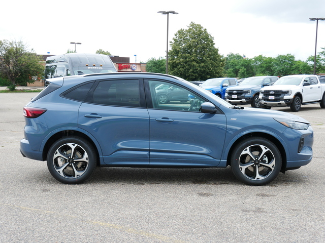 2024 Ford Escape ST-Line Elite w/ Heated Seats & Whe 6