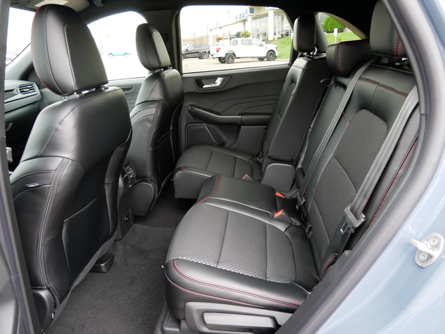 2024 Ford Escape ST-Line Elite w/ Heated Seats & Whe 17