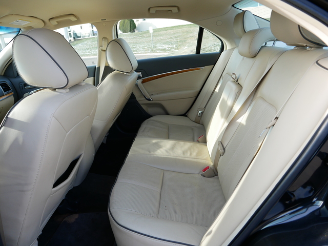 2011 Lincoln MKZ Base 16