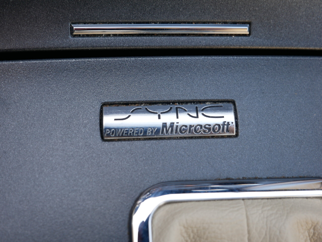 2011 Lincoln MKZ Base 24