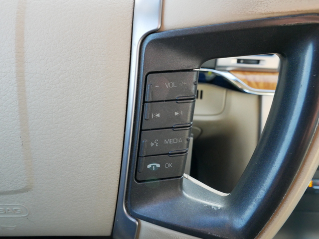 2011 Lincoln MKZ Base 28