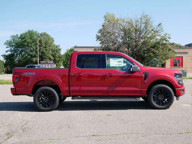 2024 Ford F-150 XLT w/ 20 Black Wheels 6