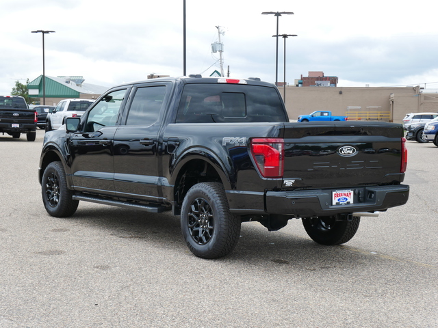 2024 Ford F-150 XLT w/ Nav 3