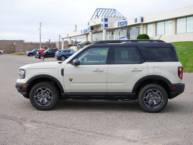 2024 Ford Bronco Sport Badlands w/ Moonroof 2