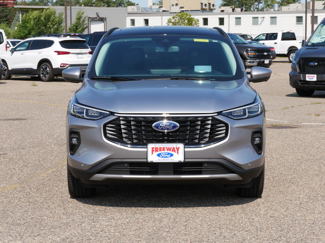 2024 Ford Escape Platinum w/ Pano Moonroof 8