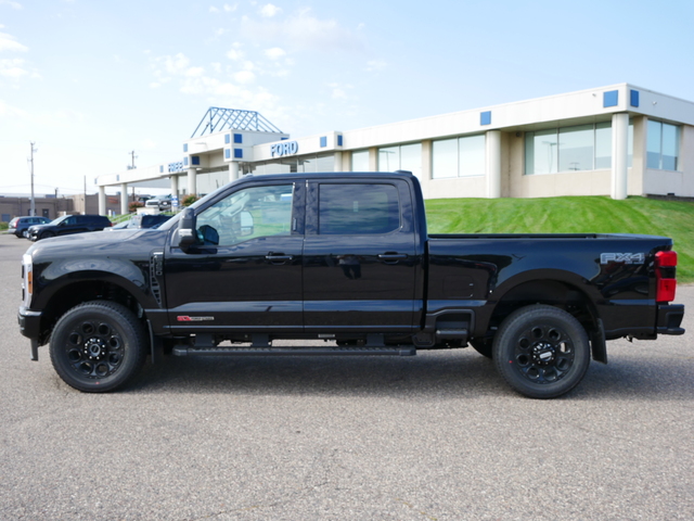 2024 Ford Super Duty F-350 SRW Lariat w/ Black Appearance Package 2