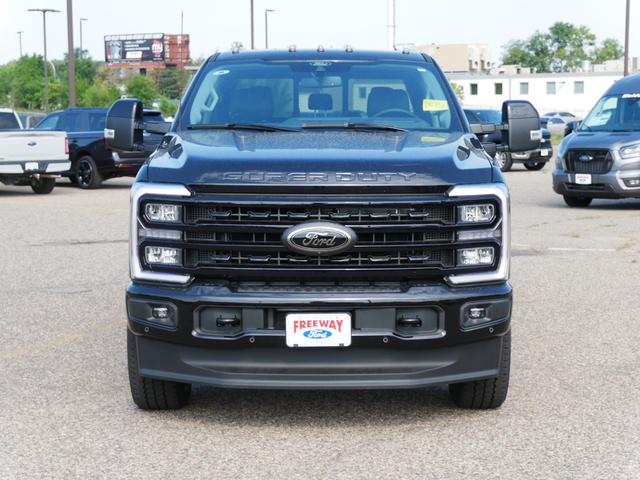 2024 Ford Super Duty F-350 SRW Lariat w/ Black Appearance Package 8