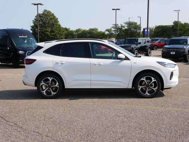 2024 Ford Escape ST-Line Select w/ Tow Package 6