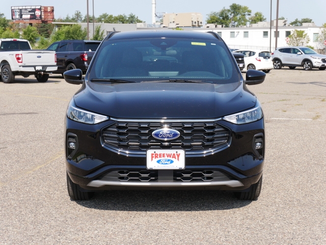 2024 Ford Escape ST-Line Select w/ Heated Seats & Wh 8