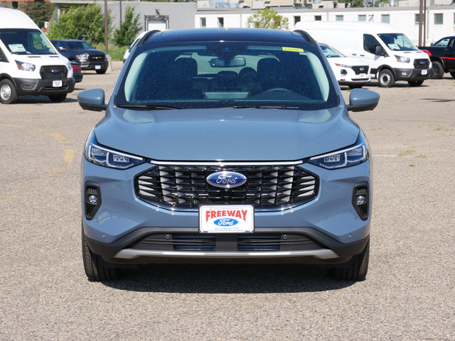 2024 Ford Escape Platinum w/ Panoramic Roof 8