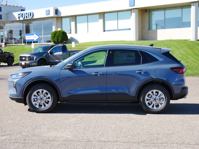 2024 Ford Escape Active w/ Heated seats & wheel 2