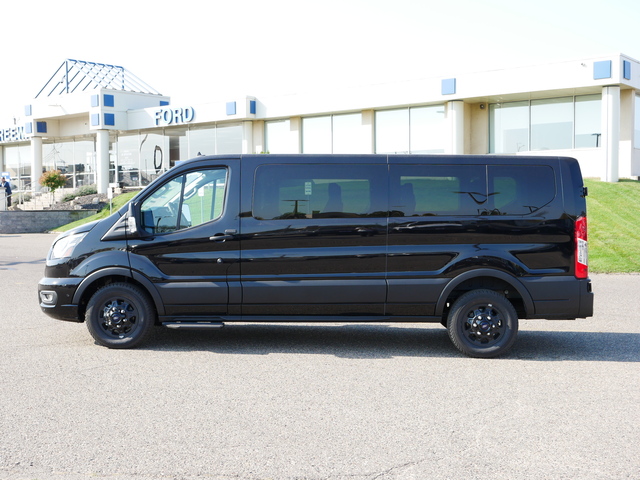 2024 Ford Transit Passenger Wagon XLT  2