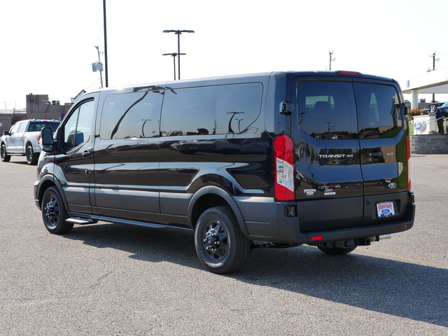 2024 Ford Transit Passenger Wagon XLT  3