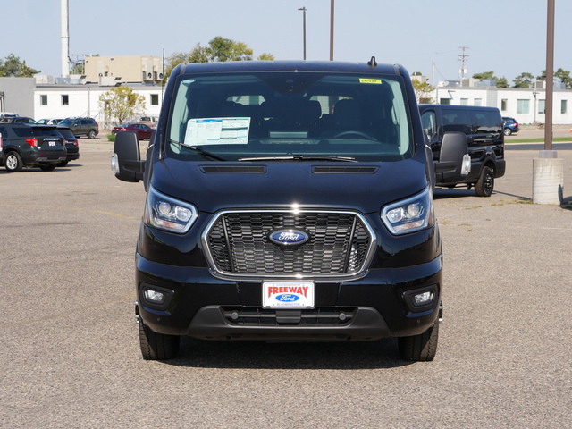 2024 Ford Transit Passenger Wagon XLT  8