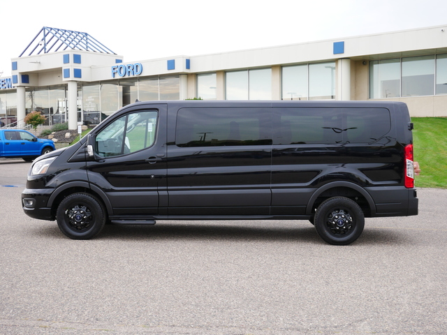 2024 Ford Transit Passenger Wagon XLT  2